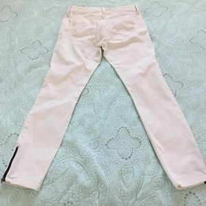 Banana Republic women’s size 2, white, brushed cotton, mid rise slim cut jeans